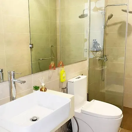 Muji Style Kl Gateway Premium Residence With Infinity Pool Bathtub Kuala Lumpur Exterior photo