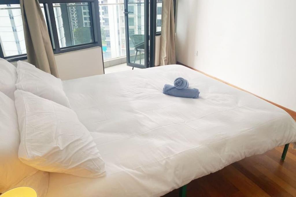 Muji Style Kl Gateway Premium With Infinity Pool Bathtub Apartment *